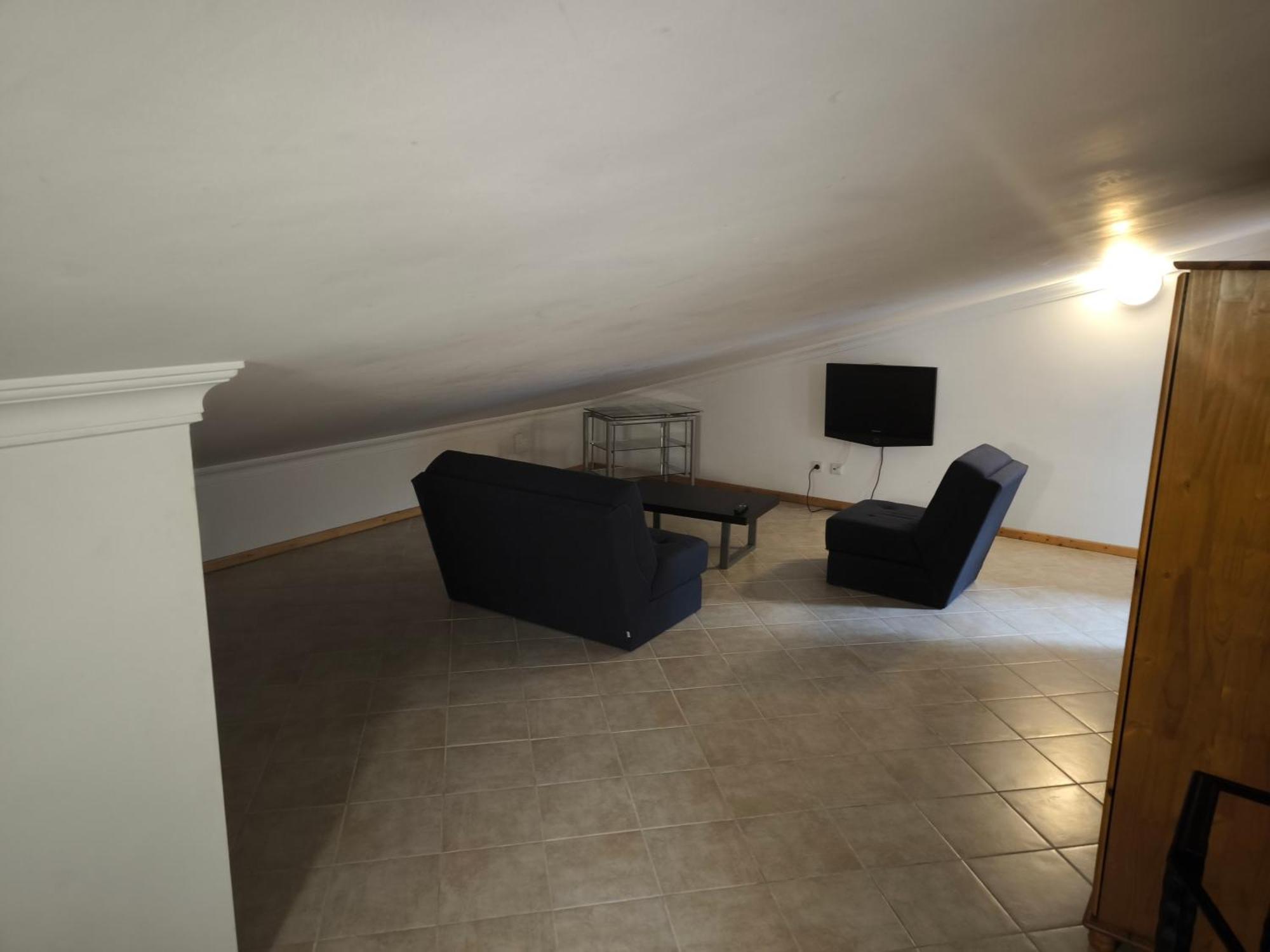 Large Duplex Pool View Apartment *
