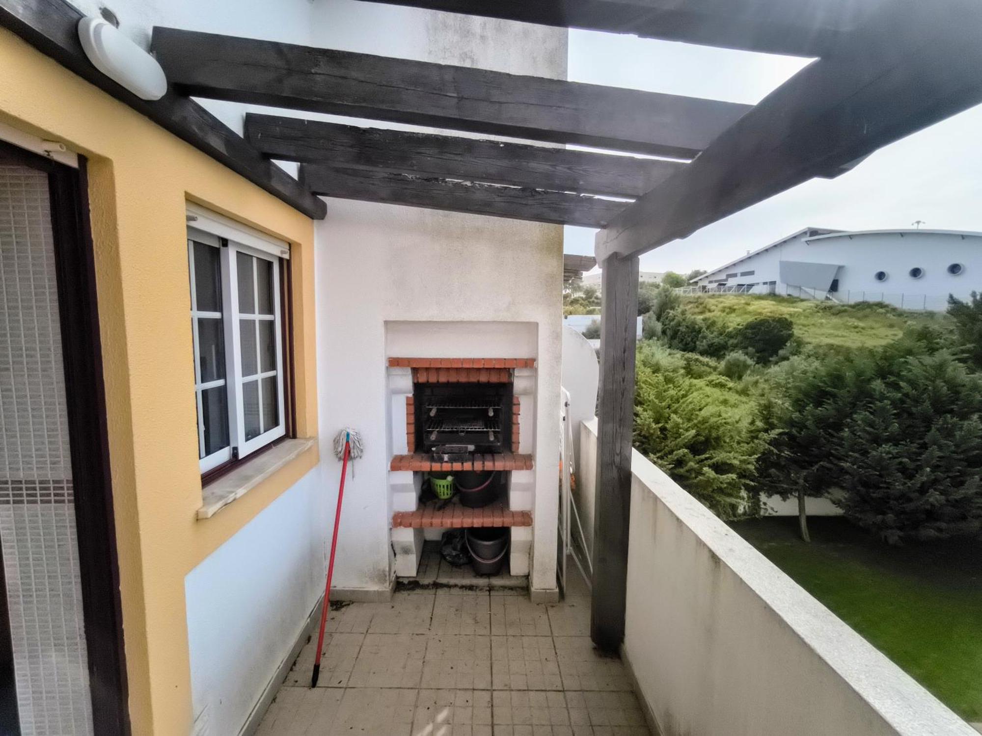 Large Duplex Pool View Apartment Albufeira